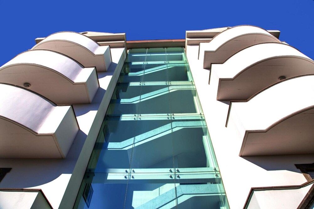 Arcom Palace