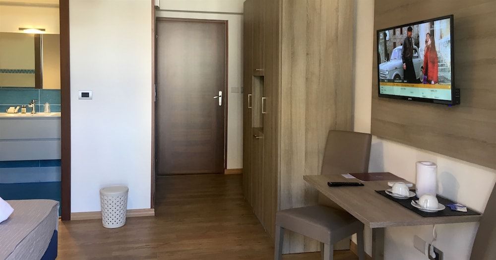 Bienestar Maison de Charme Deluxe Double Room, Balcony 11