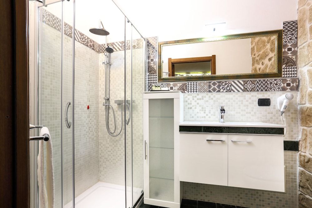 Bienestar Maison de Charme Deluxe Double Room, Balcony 6