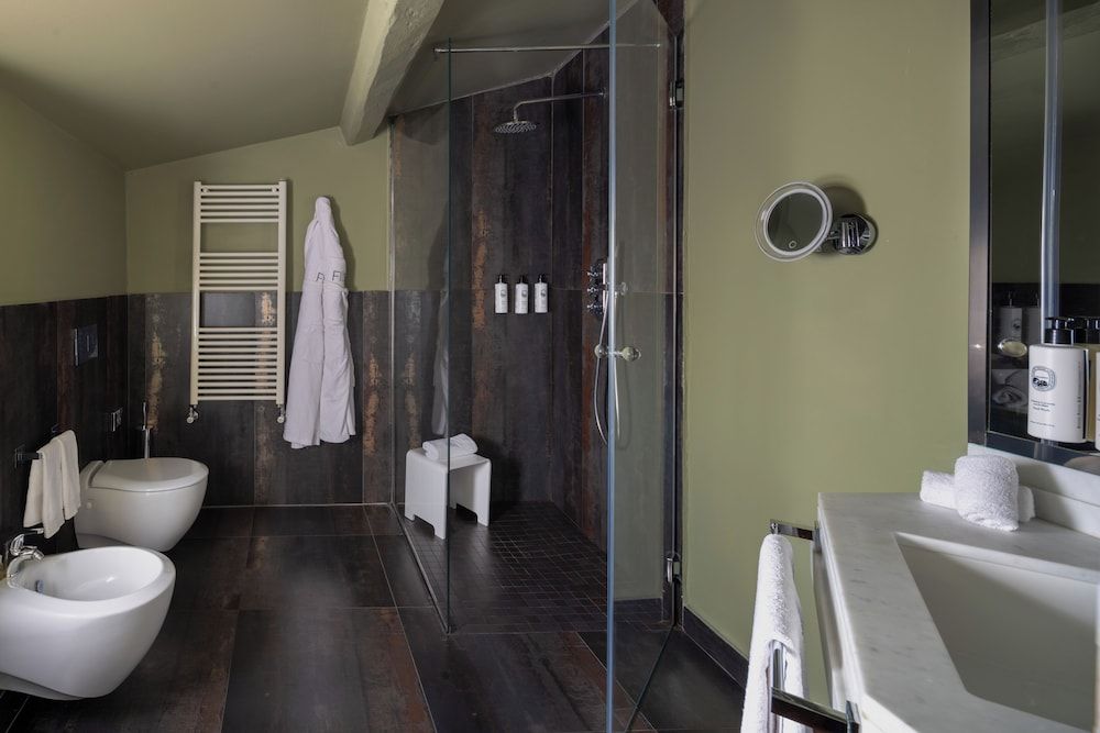 Hotel Number Nine Room 2