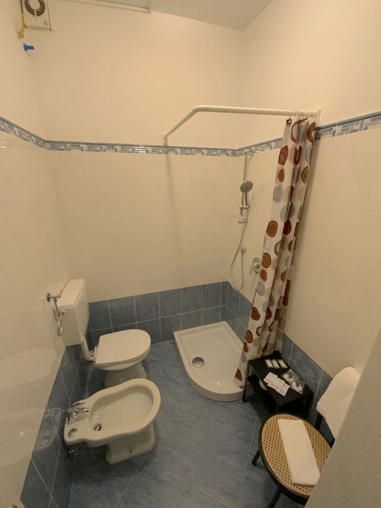 Hotel Naviglio Triple Room 9