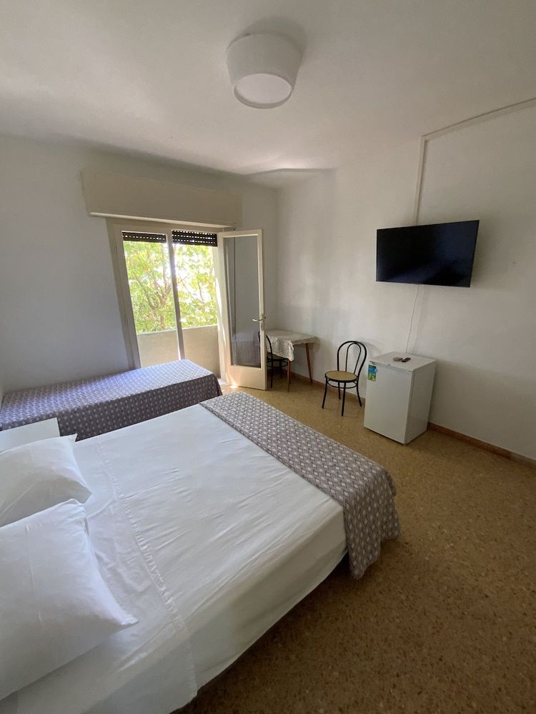 Hotel Naviglio Triple Room 6