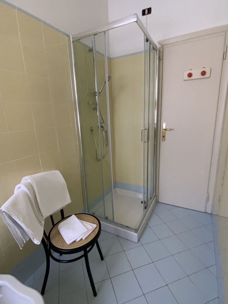 Hotel Naviglio Triple Room 8