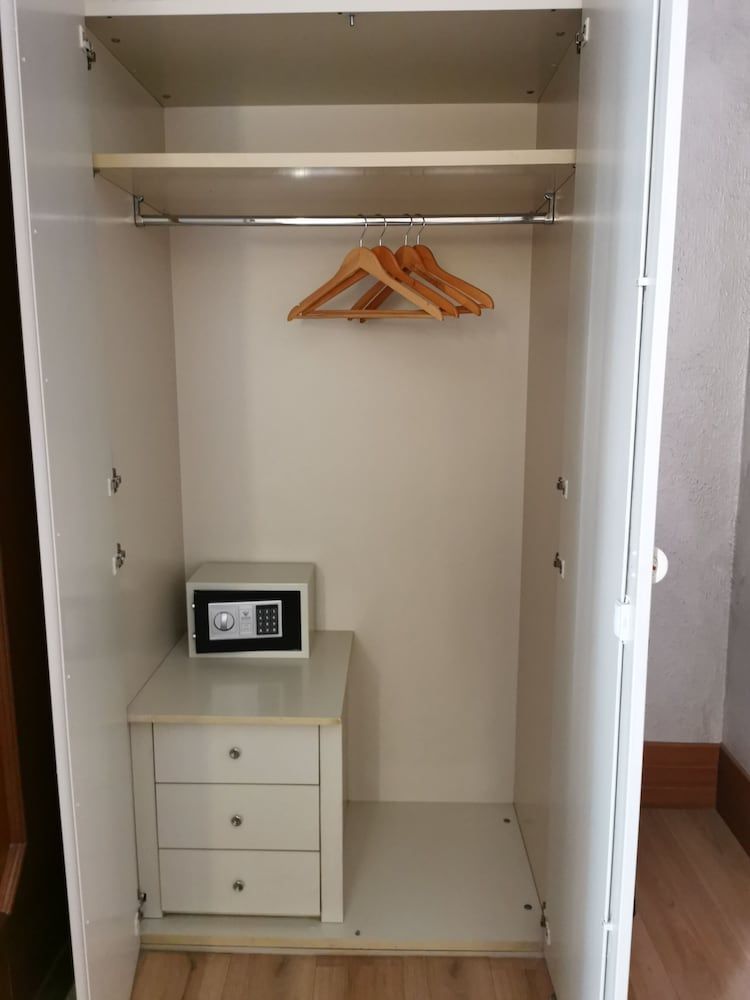 New Alexander Double or Twin Room 3