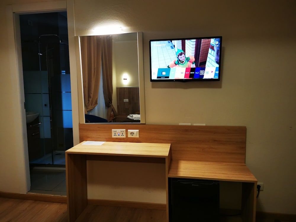 New Alexander Double or Twin Room 2
