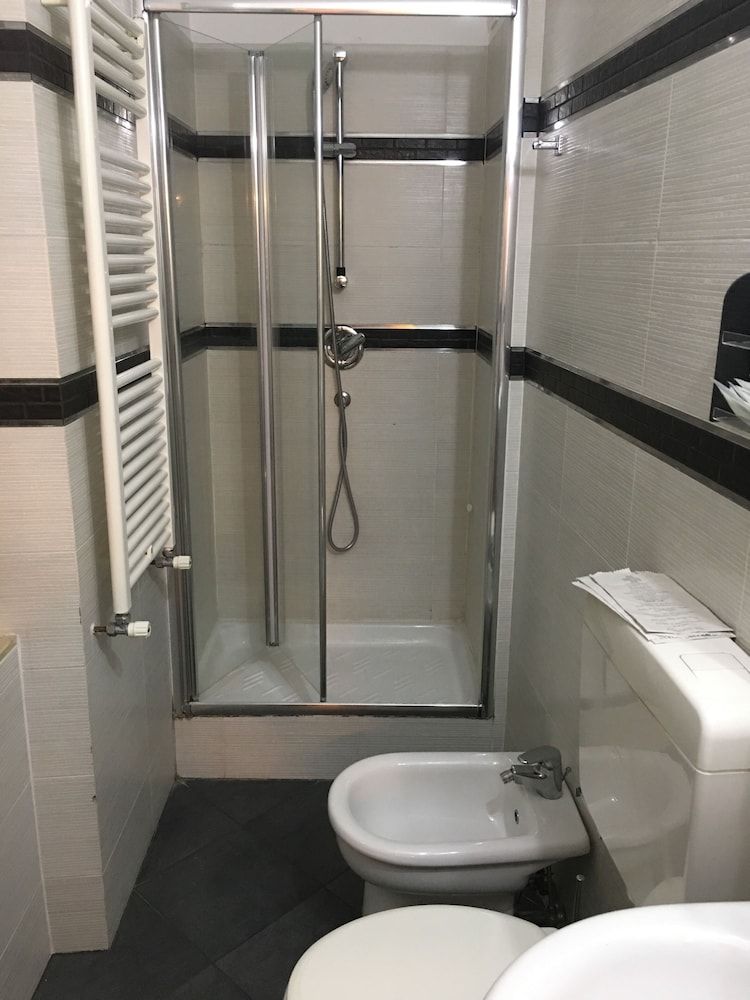 New Alexander Quadruple Room 4