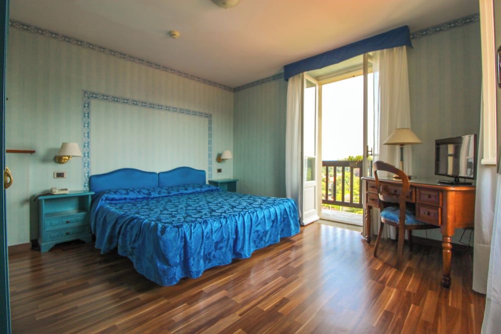 Double Room or Twin Room with Balcony