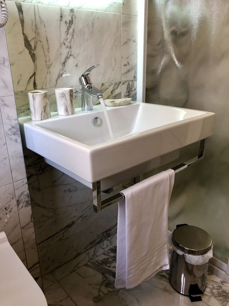 undefined Hotel Ariel Silva 9