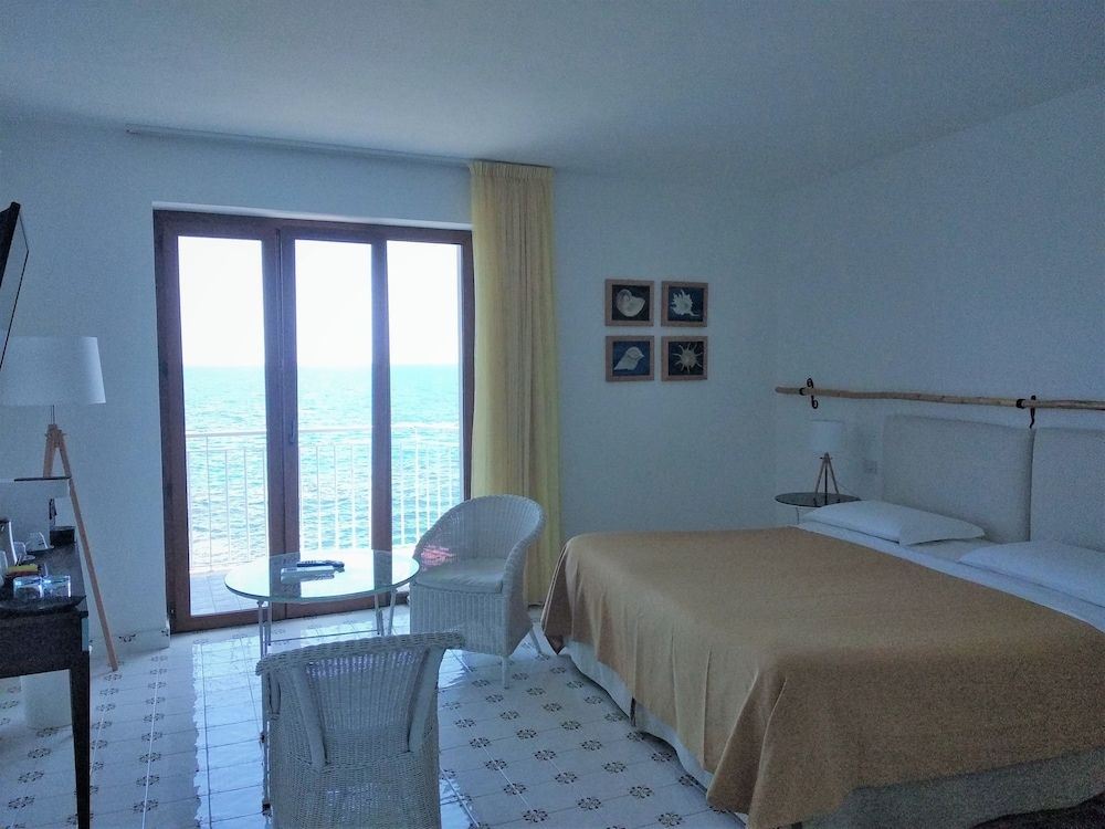 Giuggiulena Villa Panoramic Double or Twin Room, 1 Bedroom, Balcony, Sea View 7