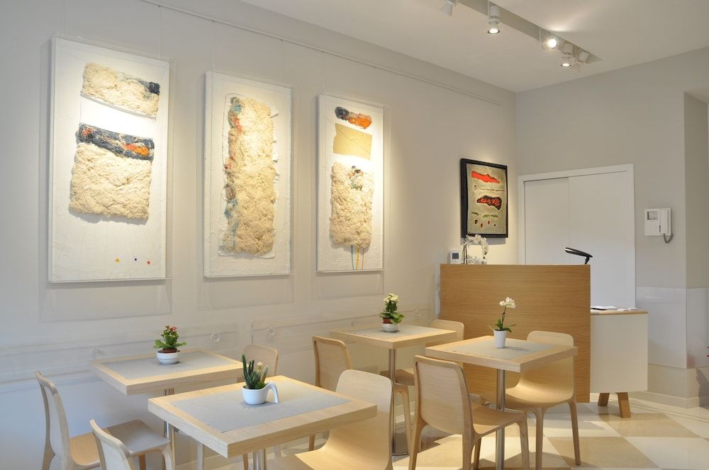 undefined Navona Rooms 10