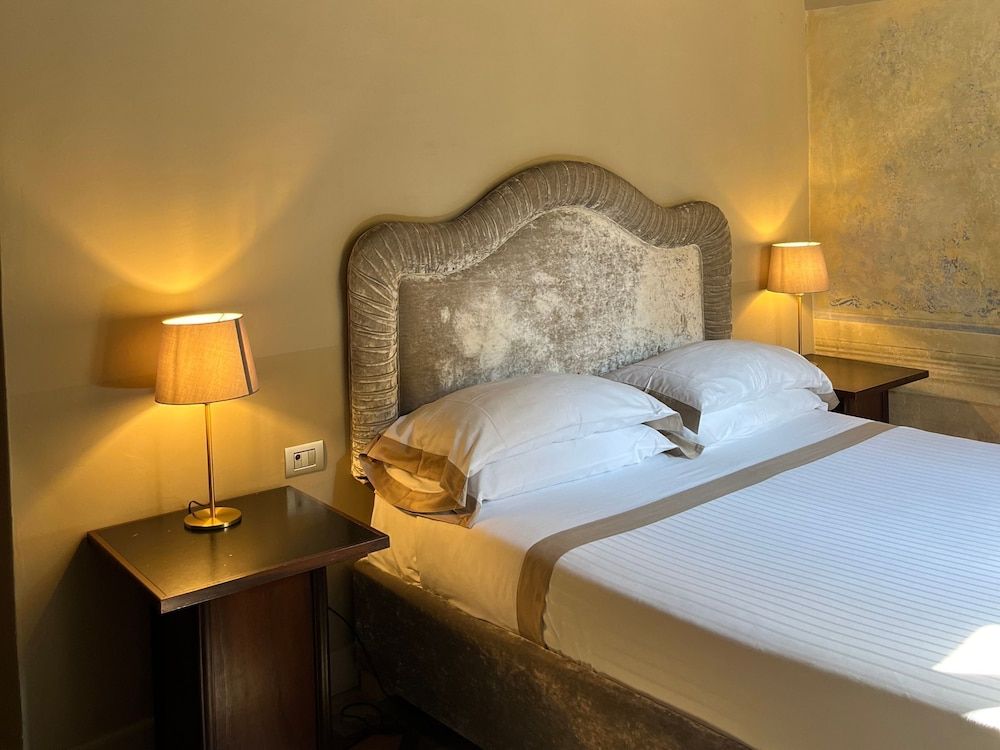 undefined Numa Palazzo San Niccolò 9