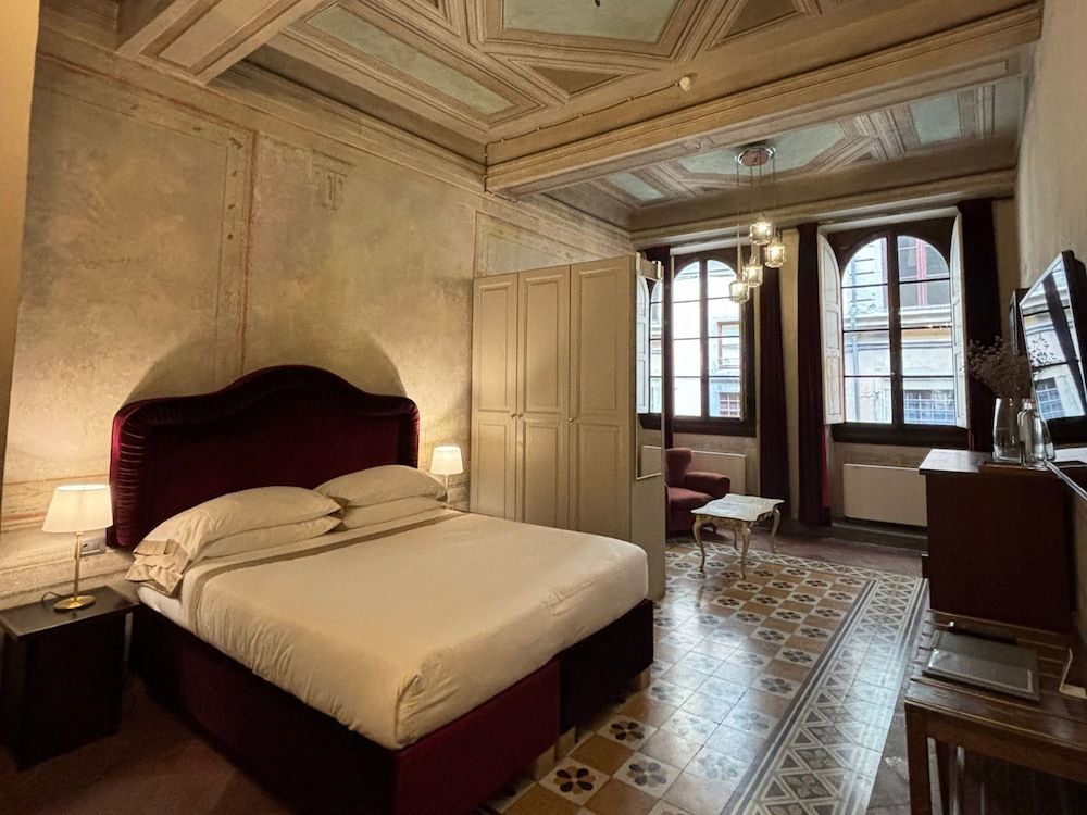 undefined Numa Palazzo San Niccolò 10