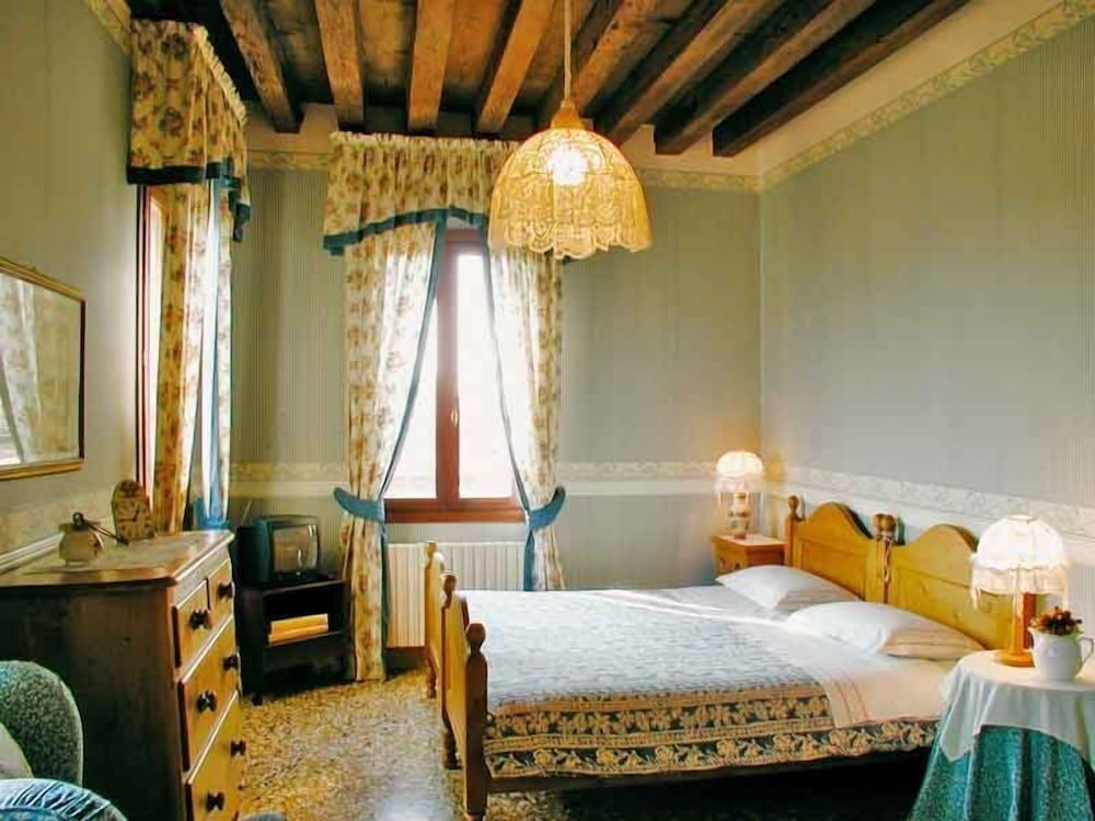 undefined At Home A Palazzo 8