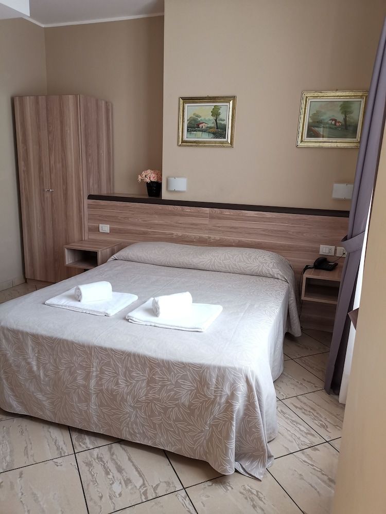 Hotel Brianza Double Room 6