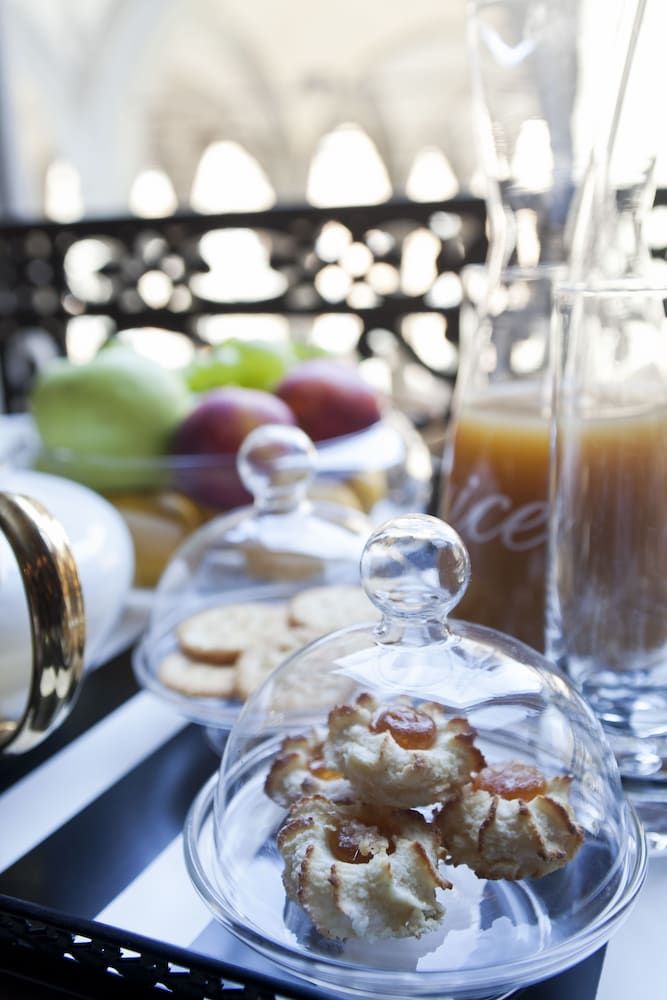 undefined Porcellino Gallery 9