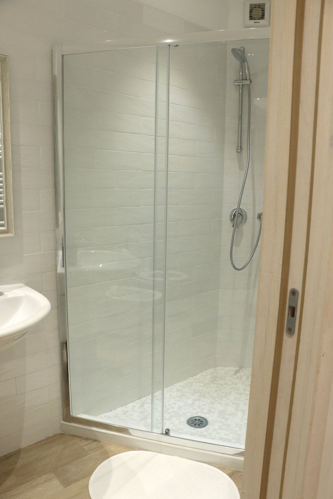 B&B Napoli La scalinata di Chiaia Standard Double Room 6