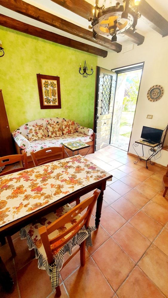 Agriturismo il Pioppeto Comfort Apartment, Kitchen, Garden View 5