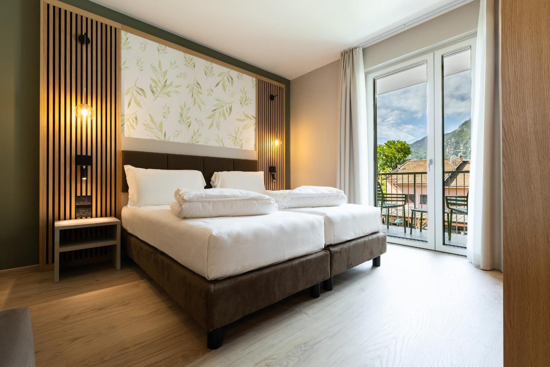 Deluxe Double or Twin Room with Balcony