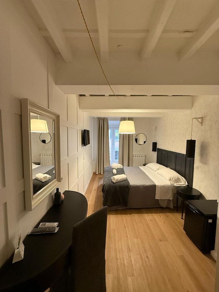 Dulcis Inn Pantheon Classic Double Room 33