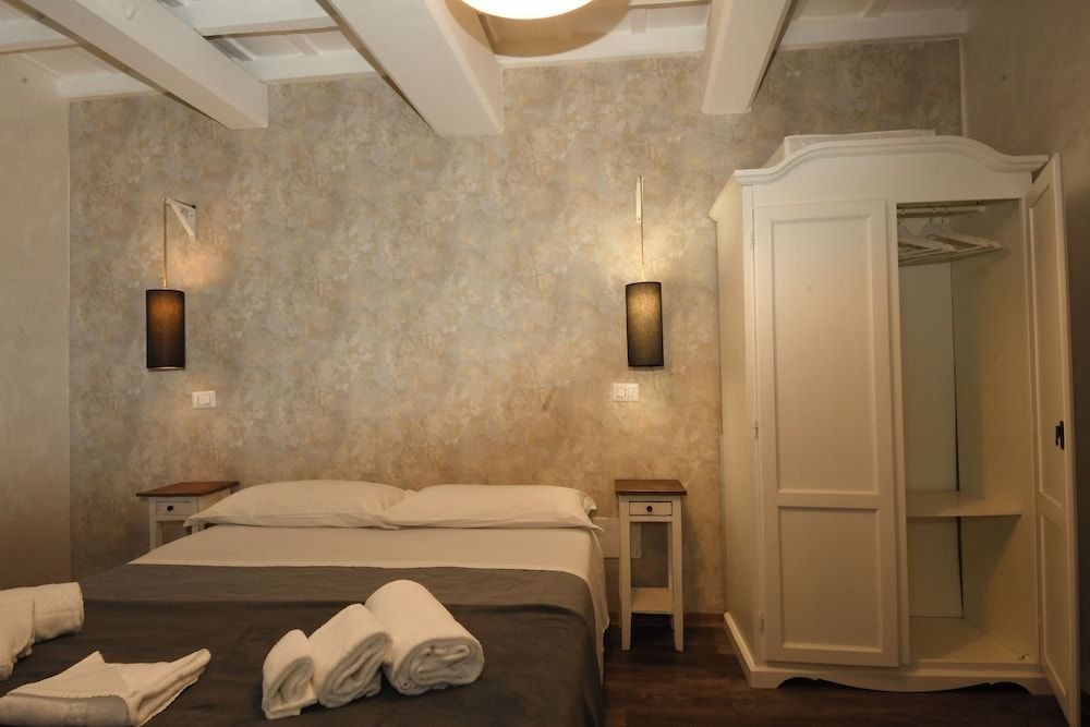 Dulcis Inn Pantheon Classic Double Room 6