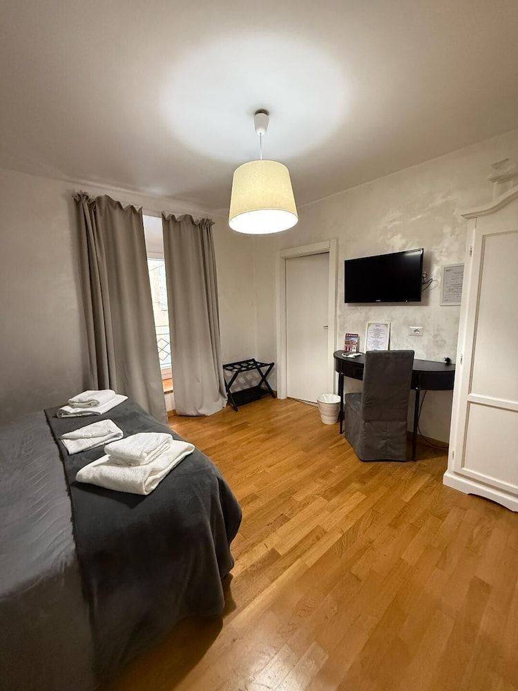 Dulcis Inn Pantheon Classic Double Room 35