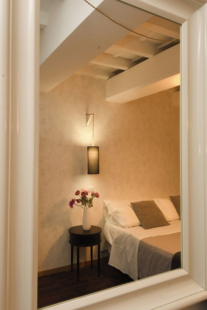 Dulcis Inn Pantheon Classic Double Room 25