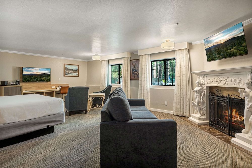 Chateau Big Bear Boutique Hotel, BW Signature Collection Standard Room, Multiple Beds, Non Smoking, Jetted Tub (Larger Room) 2