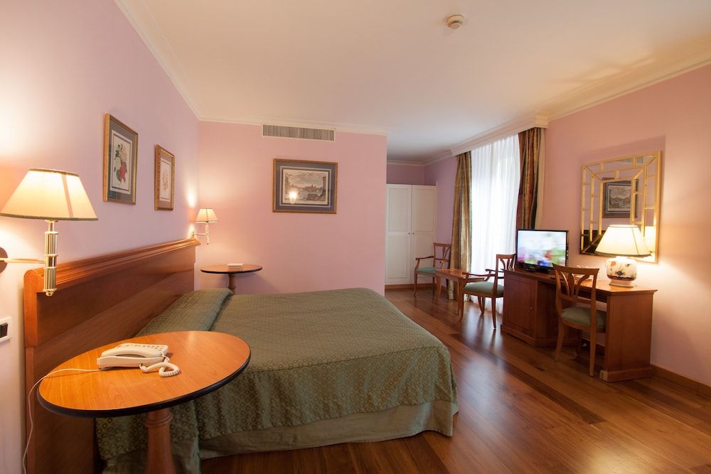 Ateneo Garden Palace Double Room 4