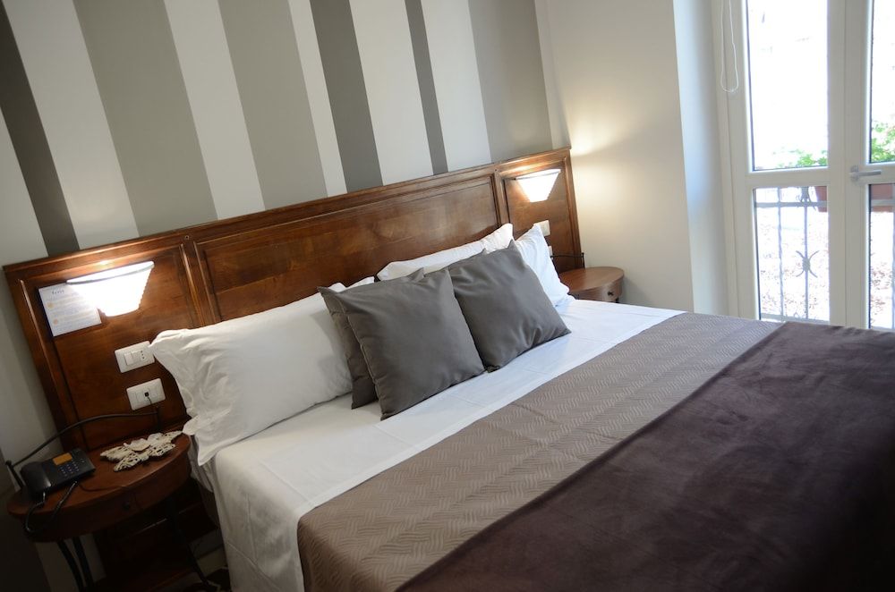 Hotel Giulio Cesare Double Room, Private Bathroom