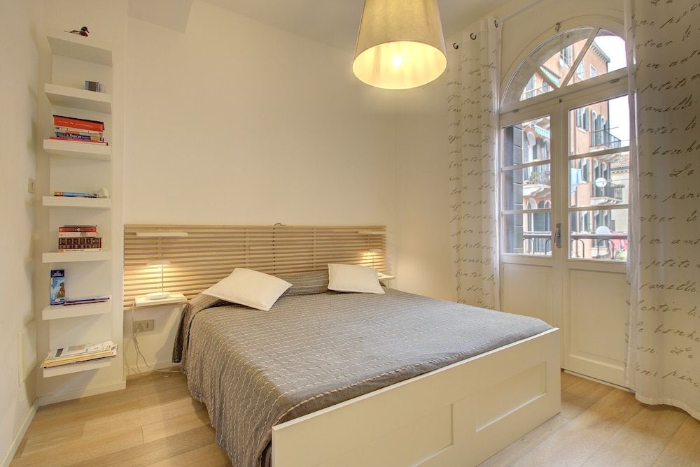 undefined SOAVE Ghetto