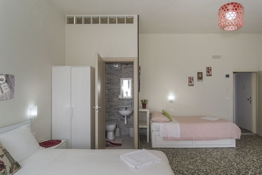 Aliante B&B and 2 Triple Room, Multiple Beds, Private Bathroom, City View 17