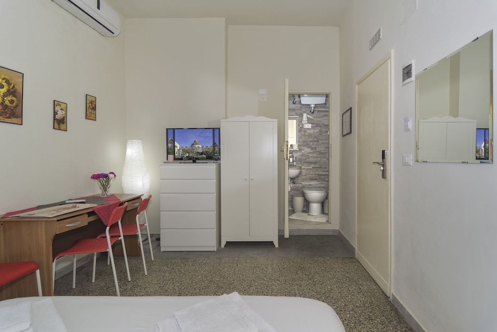 Aliante B&B and 2 Triple Room, Multiple Beds, Private Bathroom, City View 31