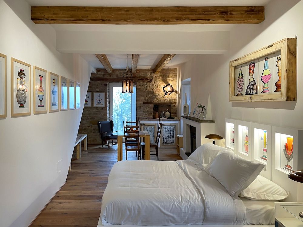 Castello di Granarola Relais – Adults Friendly Junior Suite