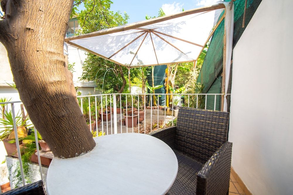 Maison Twentyfive Double or Twin Room, Non Smoking, Garden View 13