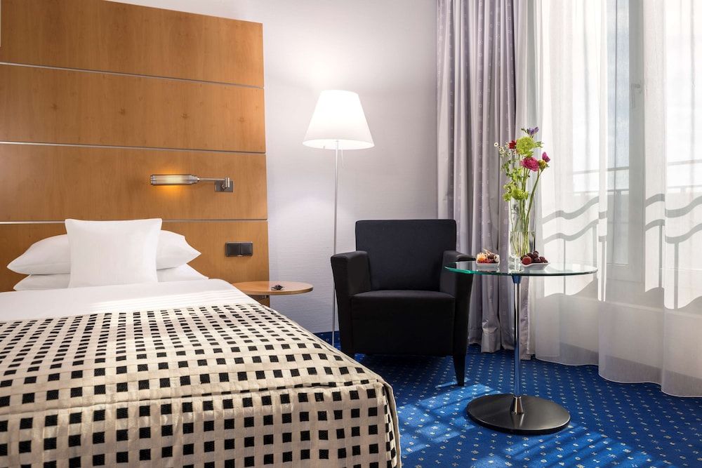 Dorint Hotel Potsdam Superior Double Room 2