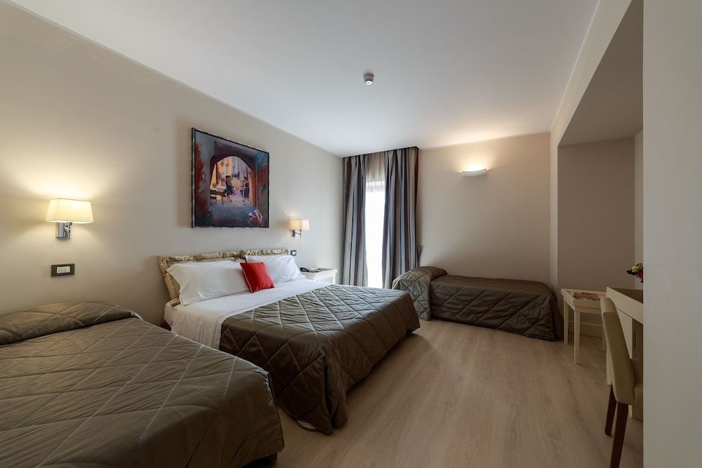 Superior Quadruple Room, Balcony
