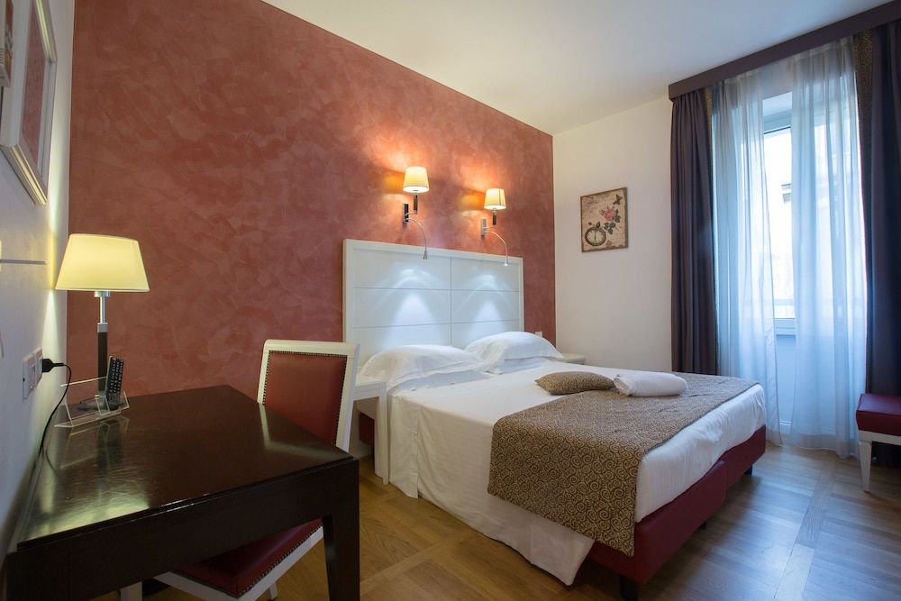 undefined Floris Hotel 4