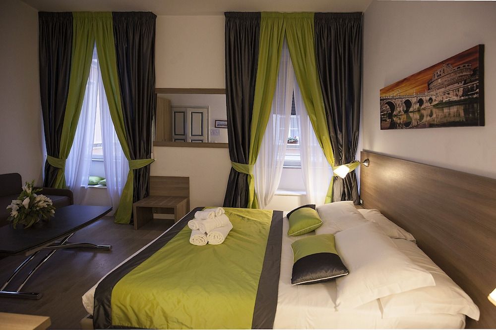 Roman Holidays cuore dell'Impero Double Room 16