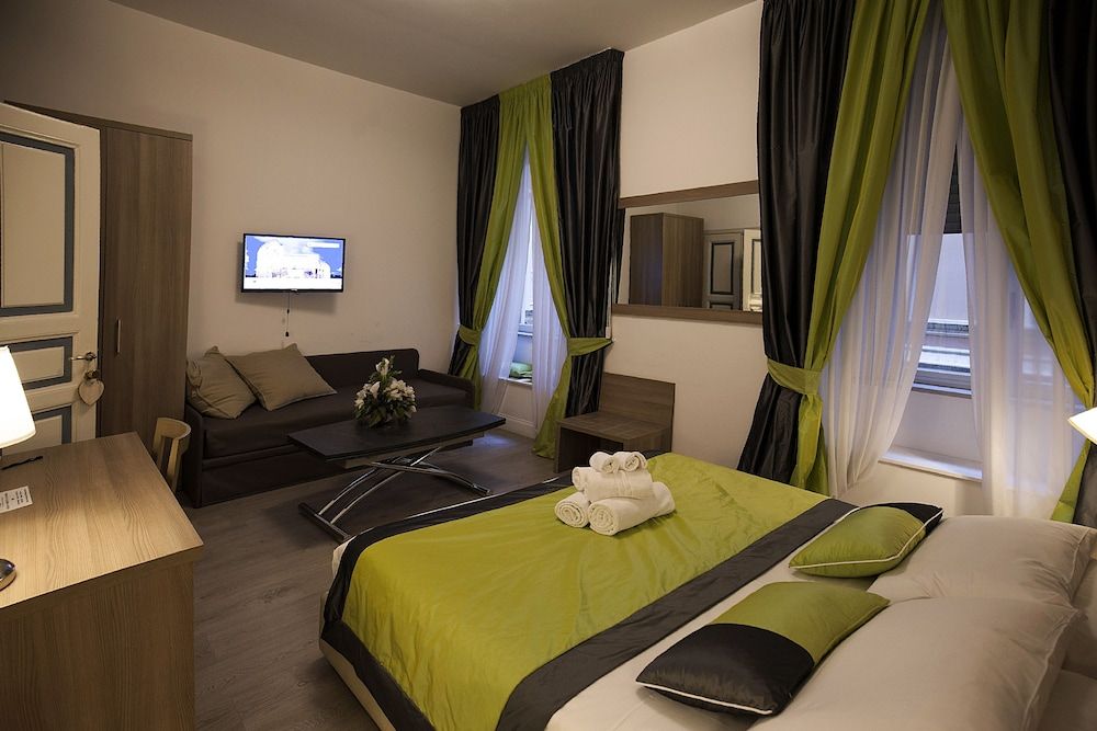 Roman Holidays cuore dell'Impero Double Room 14