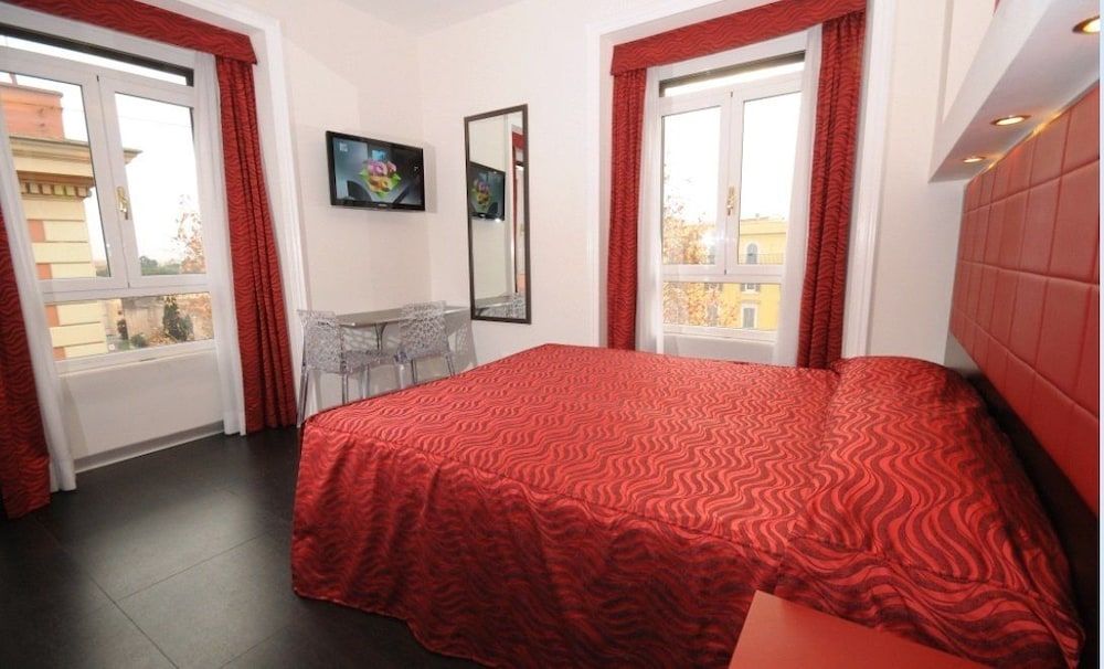 undefined Imperial Suite Rome Guest House 3