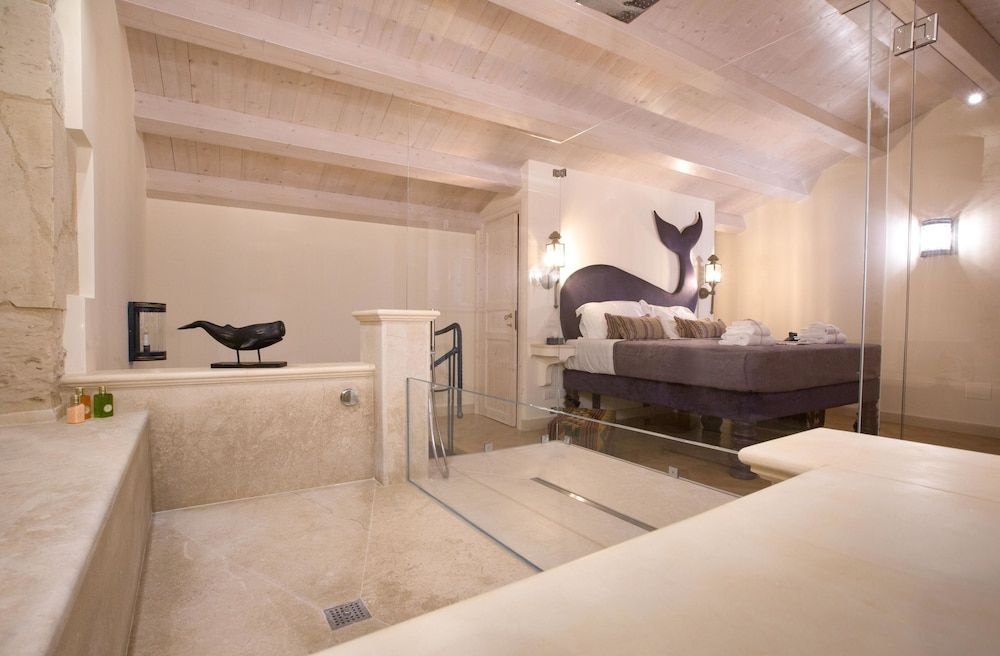 Exclusive Suite