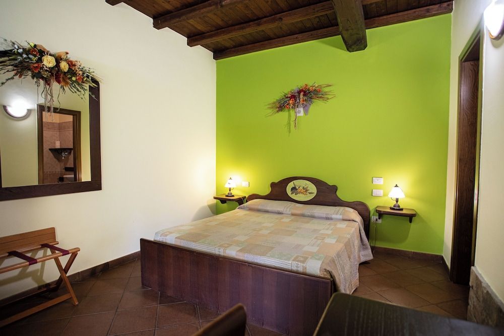 Casale Poggio Nebbia Comfort Double Room, 1 Queen Bed 8