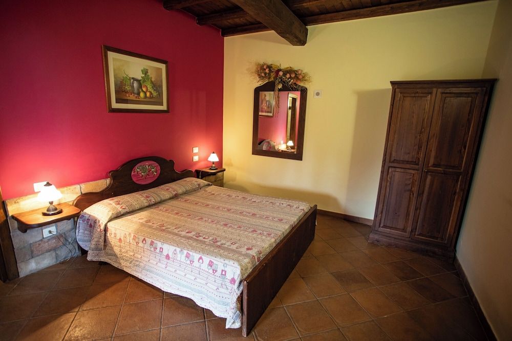 Casale Poggio Nebbia Comfort Double Room, 1 Queen Bed 14