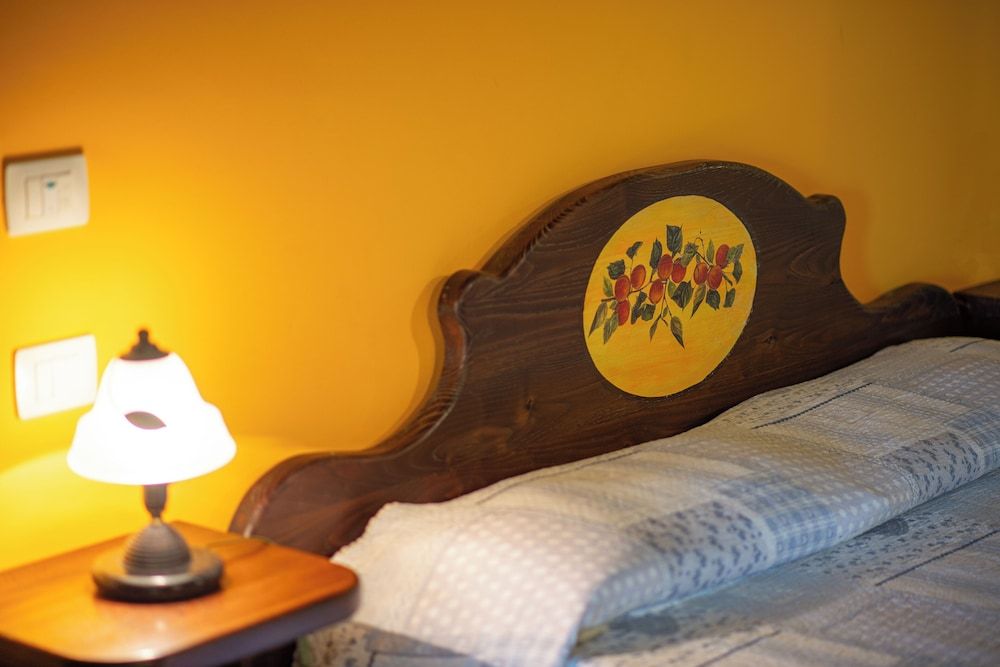 Casale Poggio Nebbia Comfort Double Room, 1 Queen Bed 11