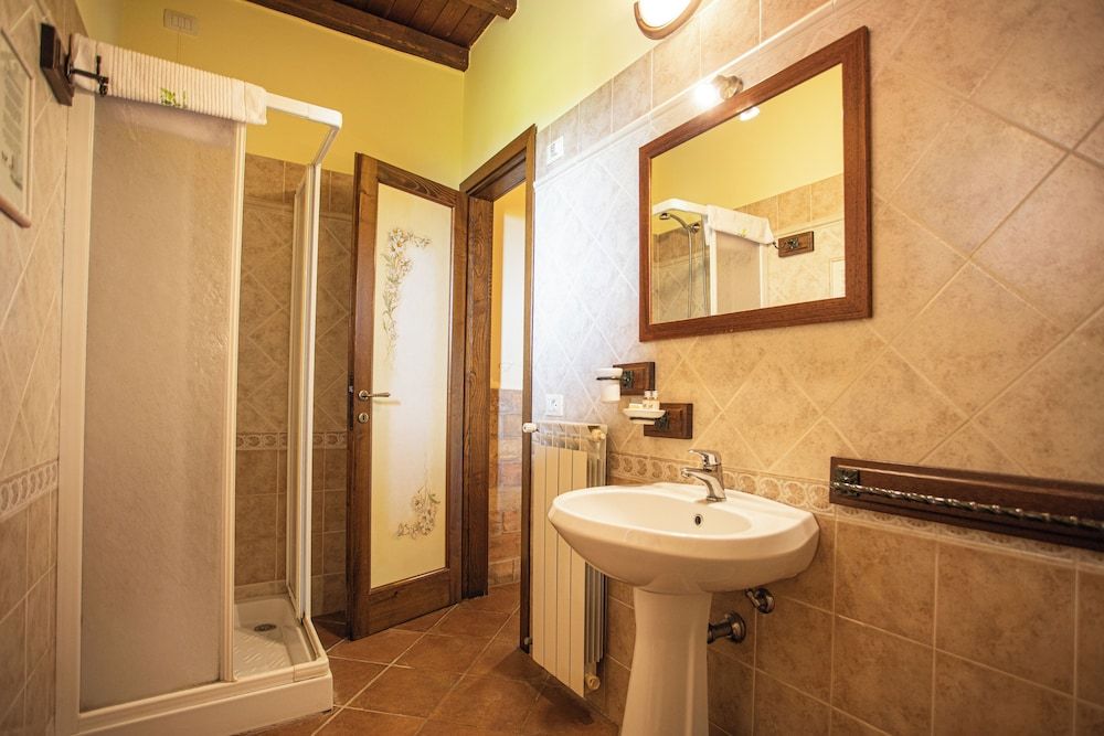 Casale Poggio Nebbia Comfort Double Room, 1 Queen Bed 24