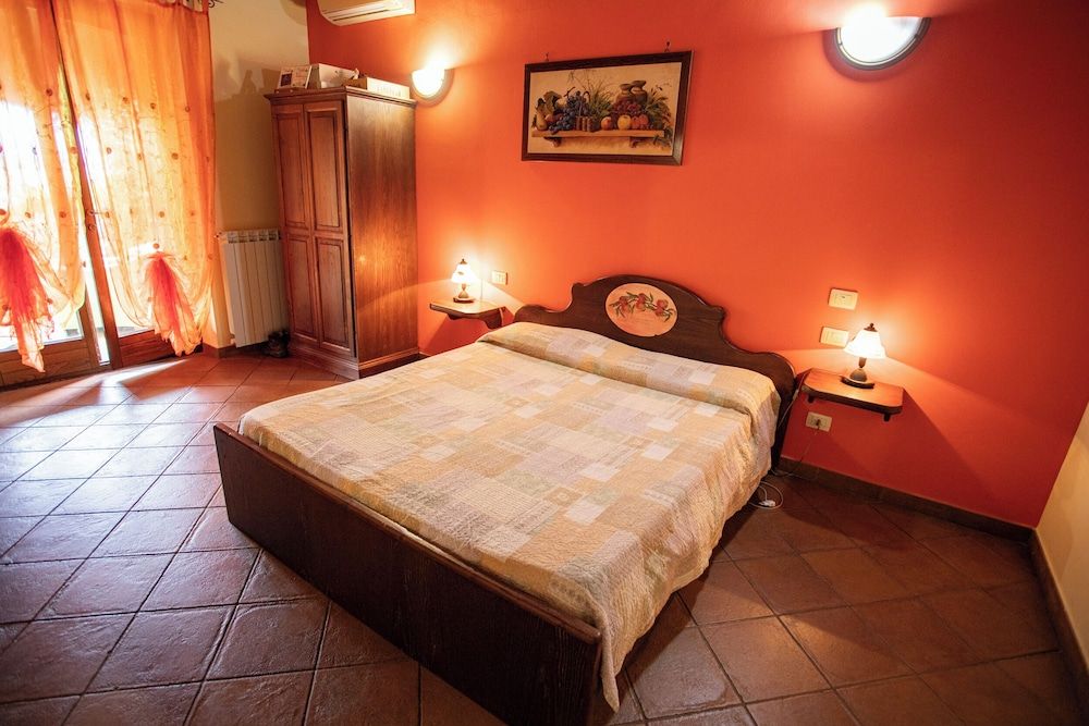 Casale Poggio Nebbia Comfort Double Room, 1 Queen Bed 13