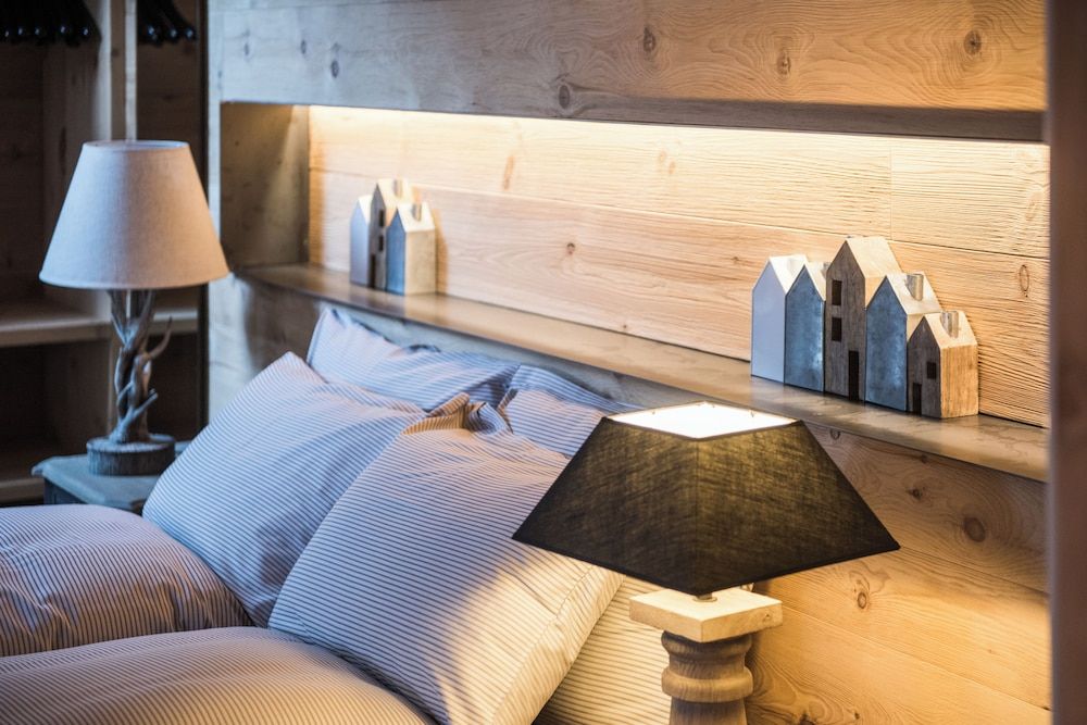 Genzianella Family Suite