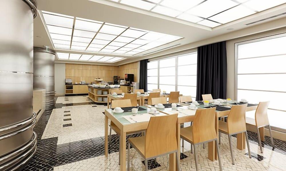 undefined Hotel Alif Avenidas 8