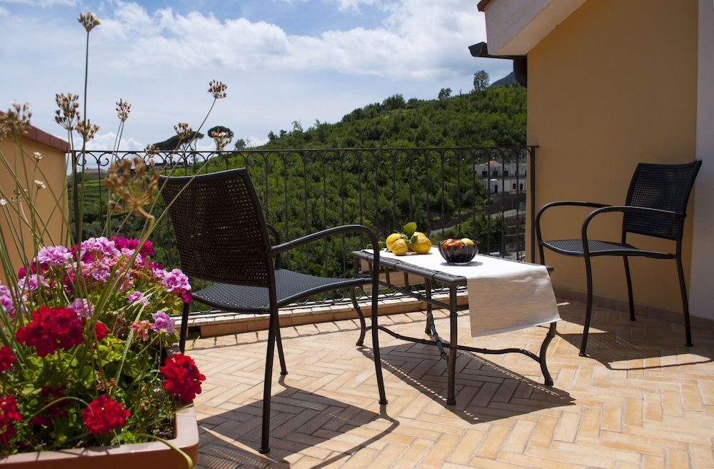 Residence Zelzar Superior Suite, 1 Bedroom, Sea View 4