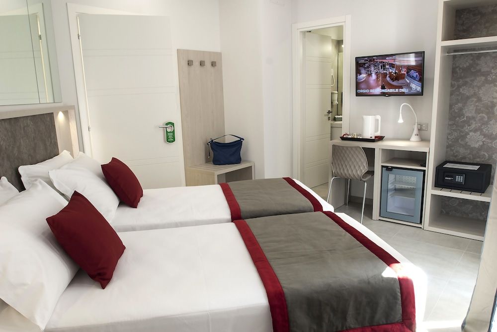 Merulana Holidays Standard Double or Twin Room 5